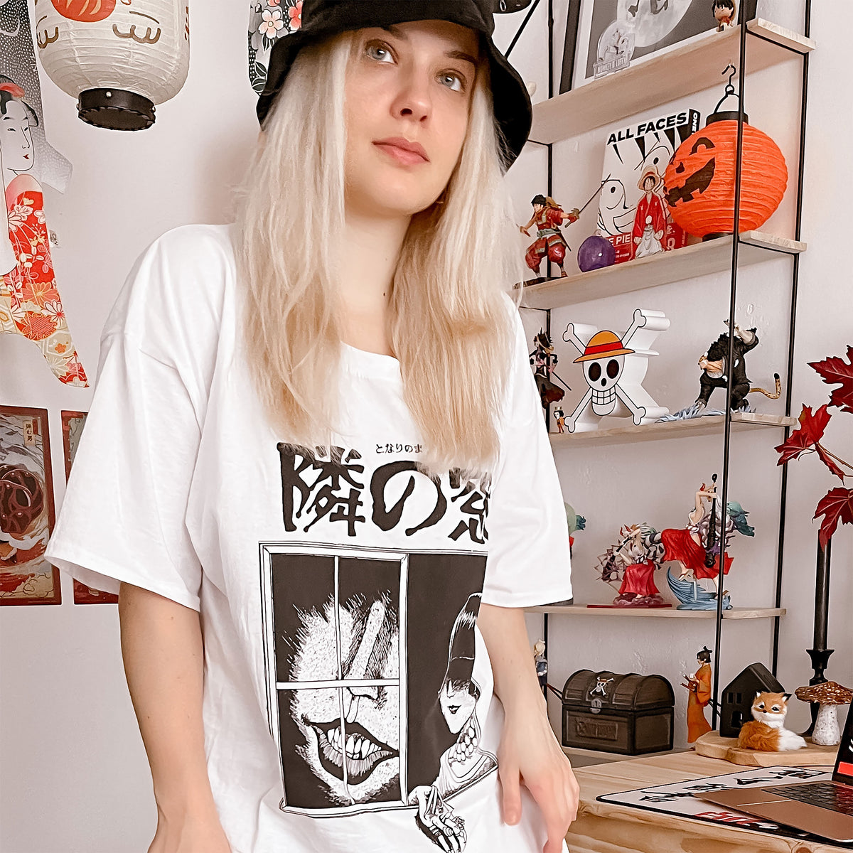Immagine del prodotto Junji Ito - T-shirt bianca con finestra