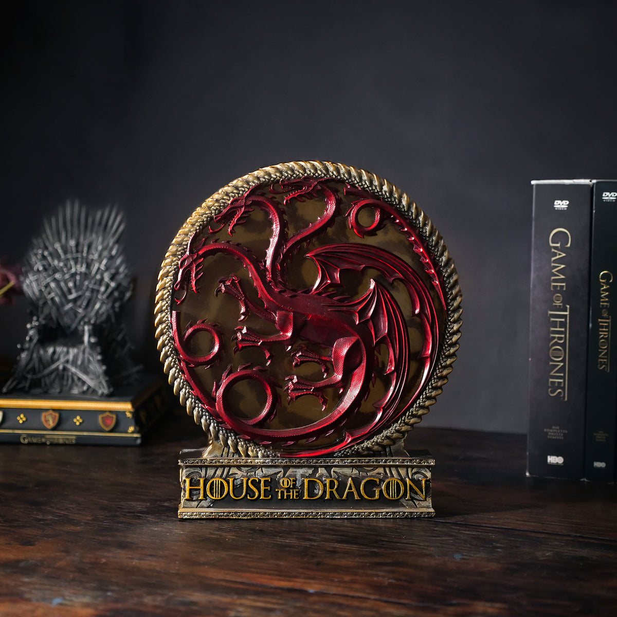 Immagine del prodotto Lampada da tavolo deluxe con stemma Targaryen - Casa del Drago