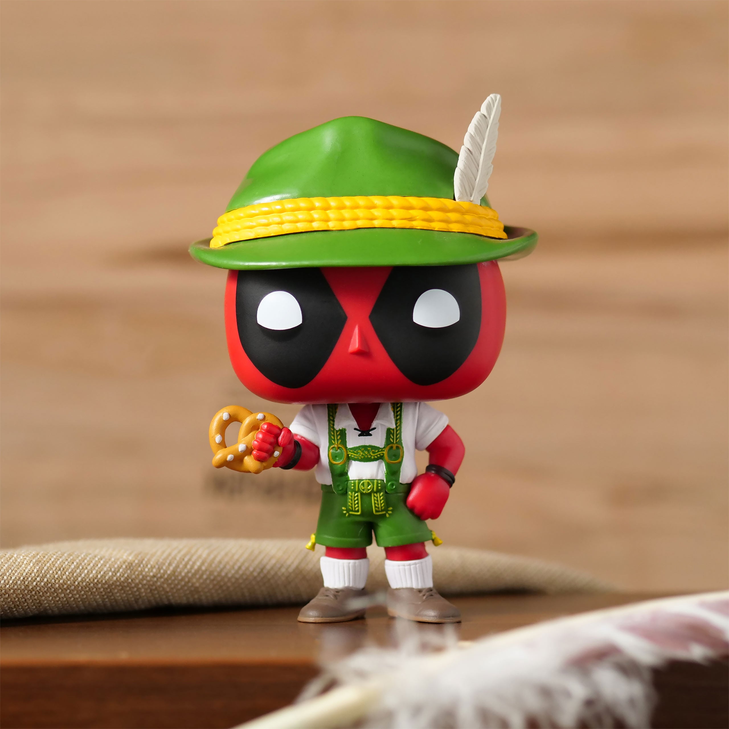 Immagine del prodotto Deadpool con Lederhose Figura a testa oscillante Funko Pop