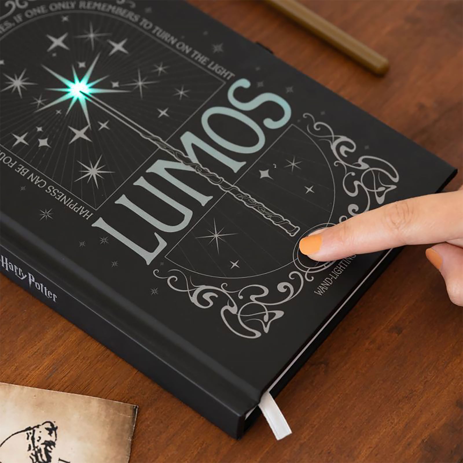 Immagine del prodotto Harry Potter - Quaderno Lumos Maxima con effetto luce