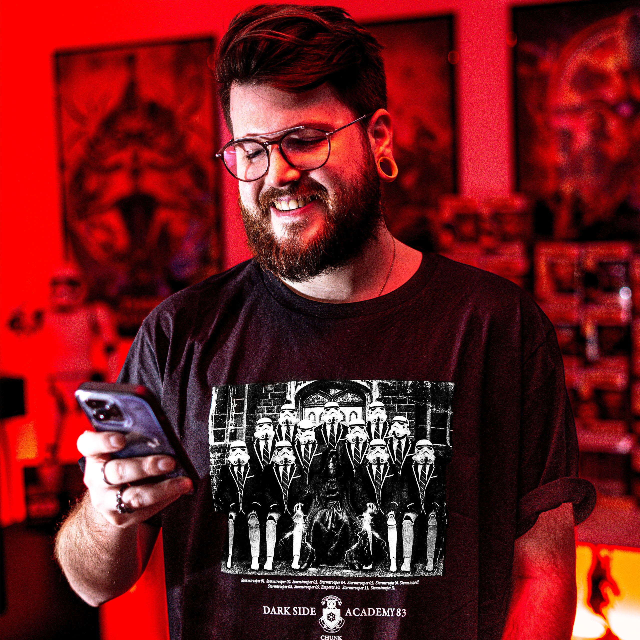 Immagine del prodotto Maglietta Dark Side Academy 83 per fan di Star Wars nera