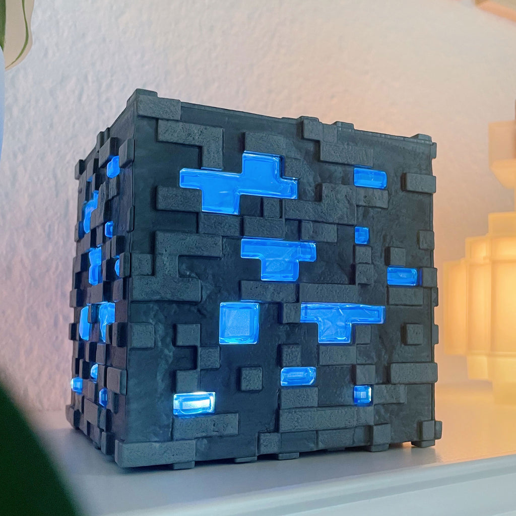 Immagine del prodotto Minecraft - Lampada da tavolo in diamante