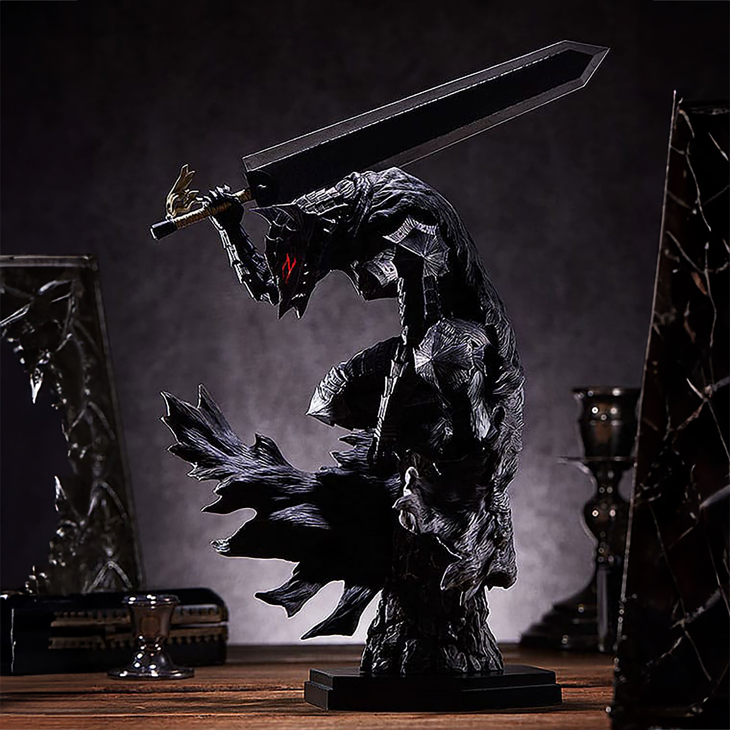 Immagine del prodotto Berserk - Rilancio della statua di Guts in armatura da Berserker