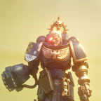 Immagine del prodotto Warhammer 40k - Tenente degli Ultramarines con Figura d'Azione Pugno di Potere 1:18