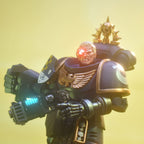 Immagine del prodotto Warhammer 40k - Tenente degli Ultramarines con Figura d'Azione Pugno di Potere 1:18