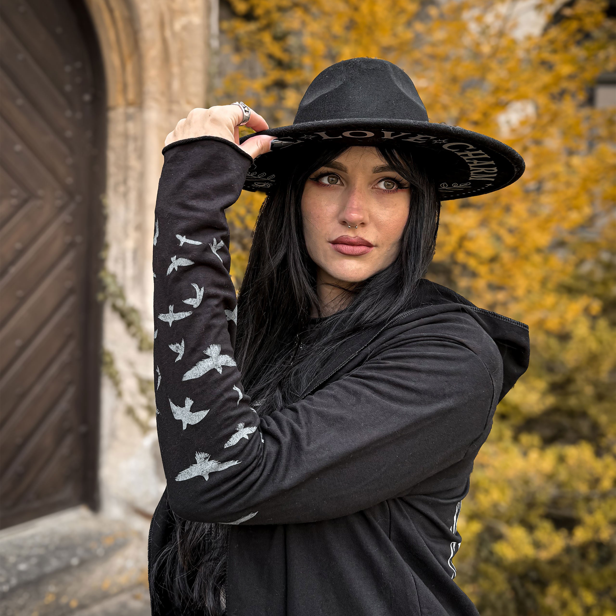 Immagine del prodotto Mercoledì - Solitude Suits Me Cardigan con cappuccio