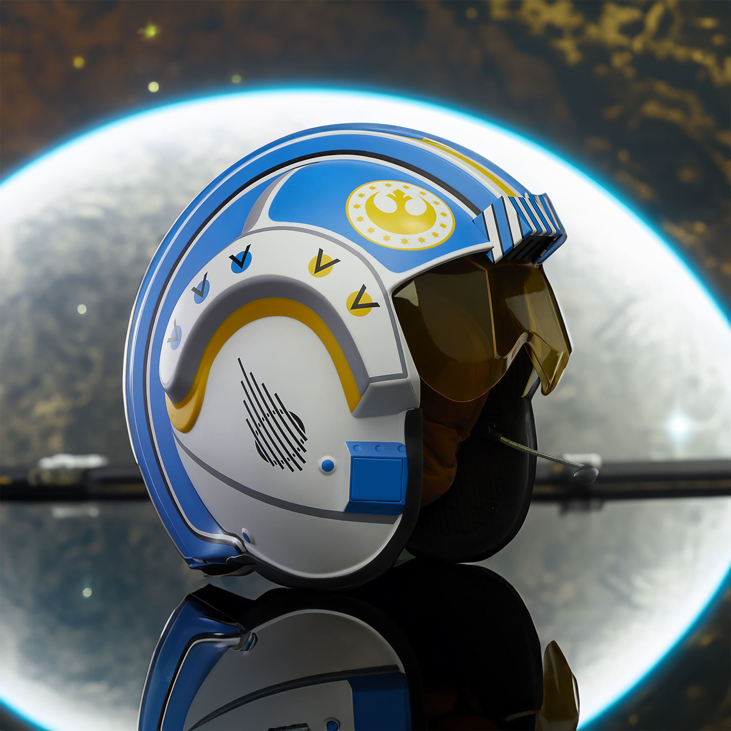 Immagine del prodotto Star Wars - Replica del casco di Carson Teva con effetti luce e suono