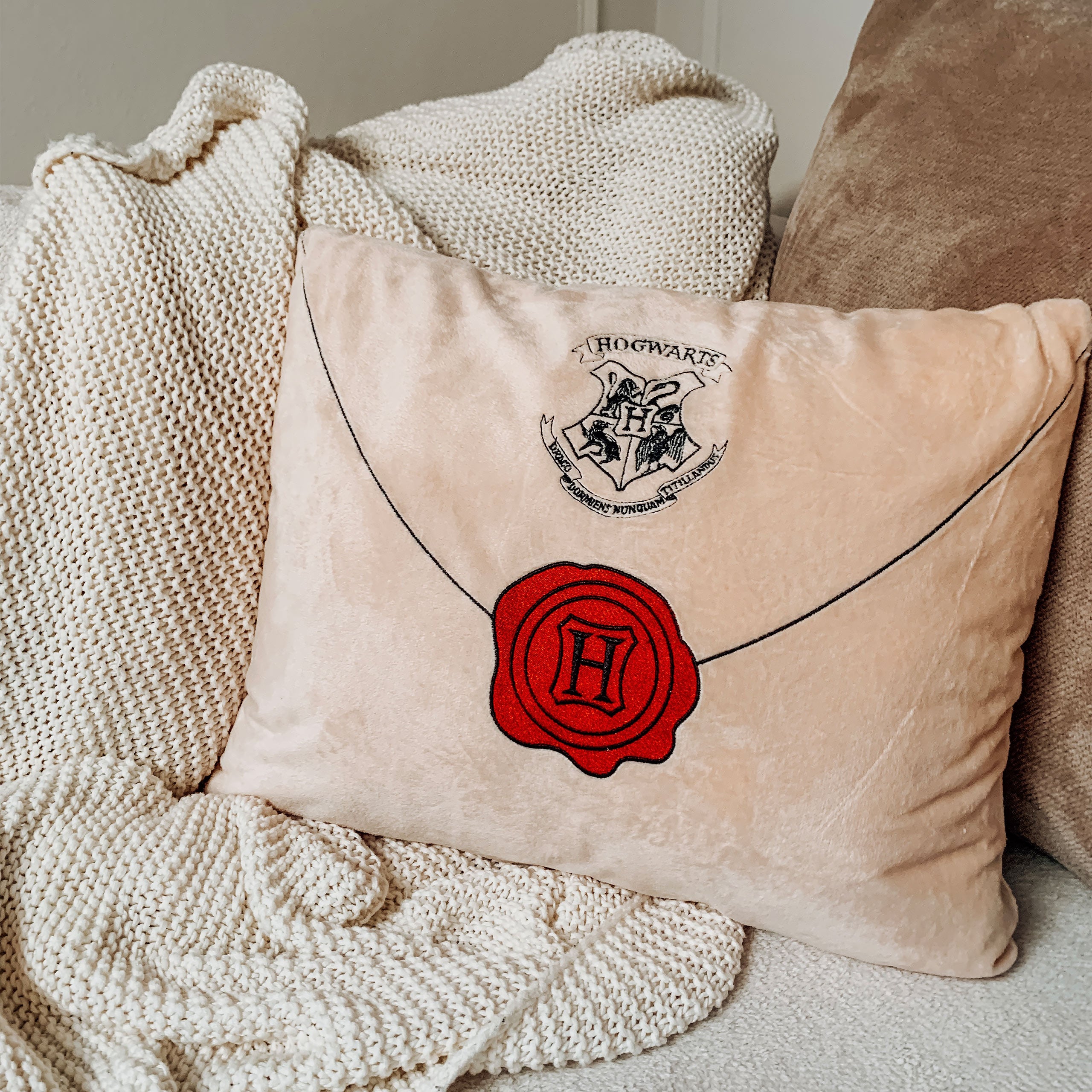 Immagine del prodotto Harry Potter - Cuscino Lettera di Hogwarts