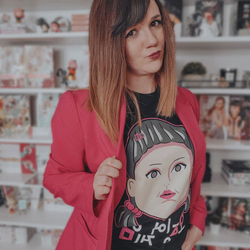 Immagine del prodotto Squid Game - T-shirt nera con bambola Young-Hee