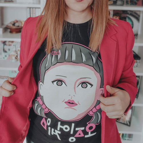 Immagine del prodotto Squid Game - T-shirt nera con bambola Young-Hee