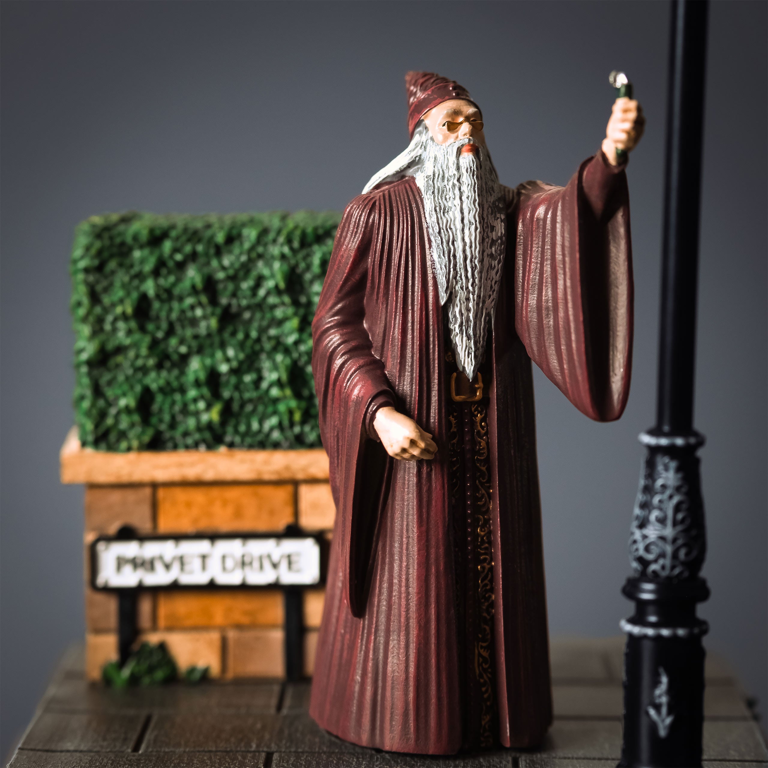 Immagine del prodotto Harry Potter - Figura Diorama Dumbledore Privet Drive con Luce