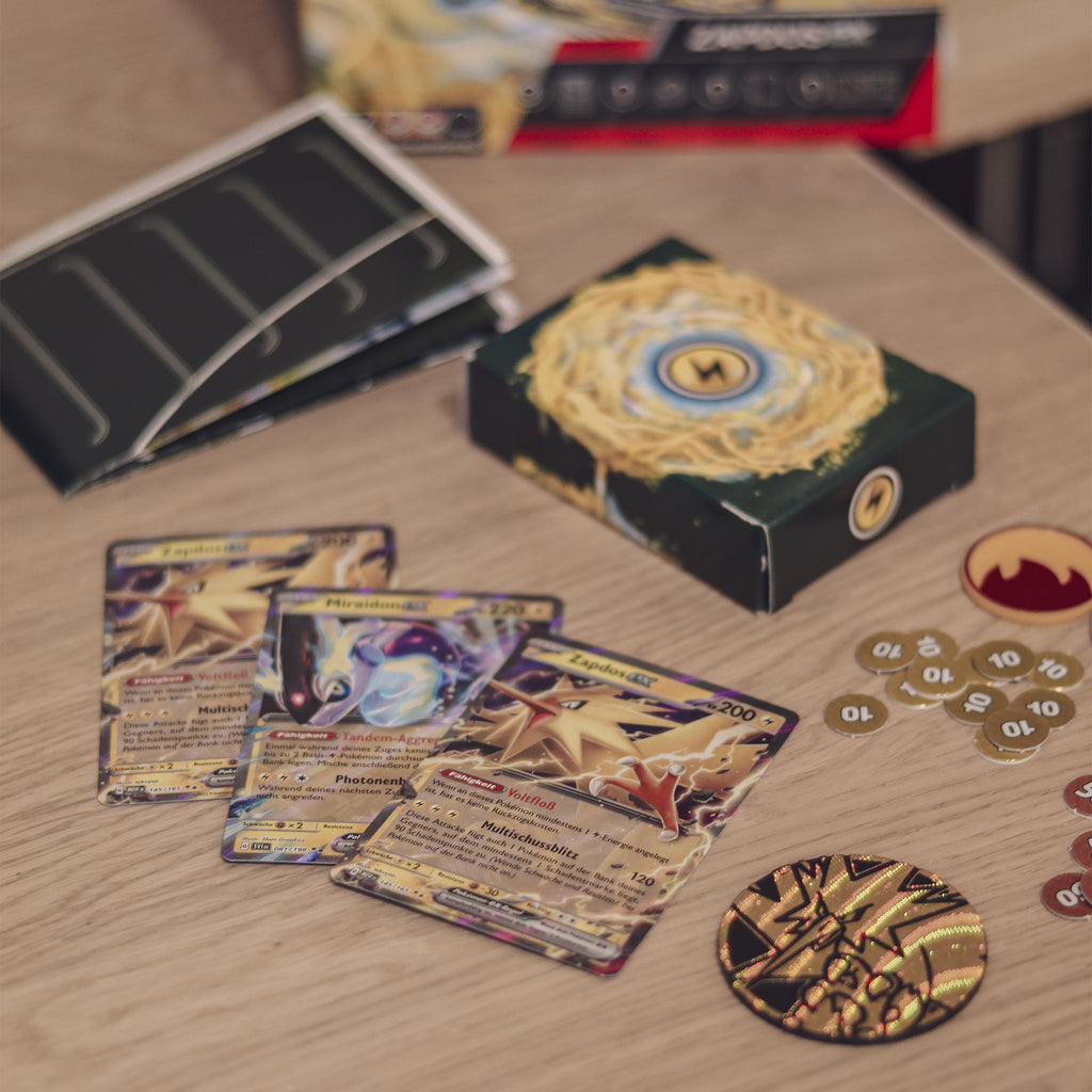 Immagine del prodotto Pokemon - Zapdos-Ex Deluxe Battle Deck