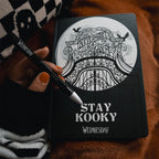 Immagine del prodotto Wednesday - Stay Kooky Quaderno con Penna a Sfera
