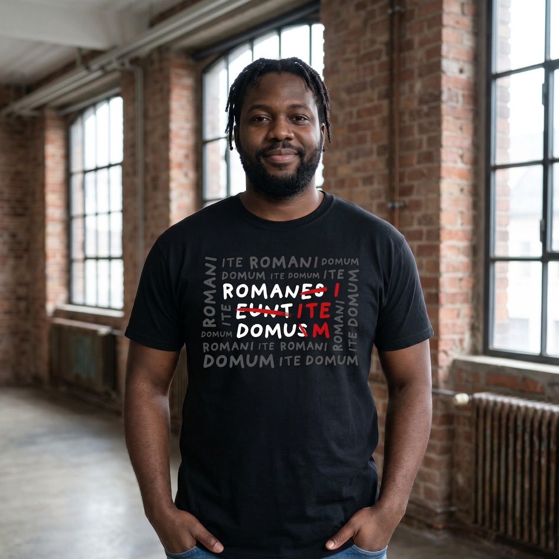 Immagine del prodotto T-shirt Romani Ite Domum per i fan di Monty Python