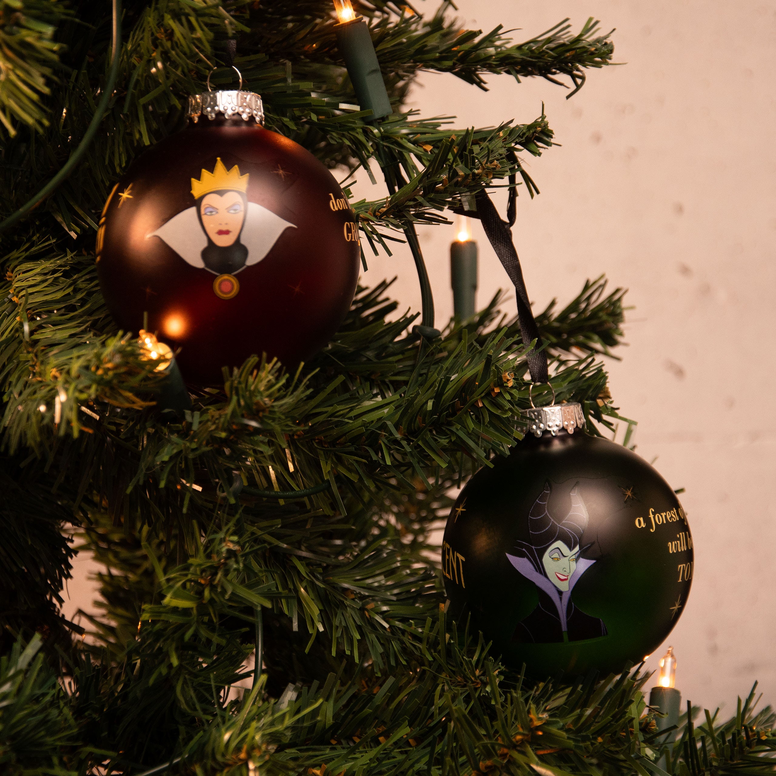 Immagine del prodotto Cattivi - Ornamenti per albero di Natale personaggi 7 pezzi