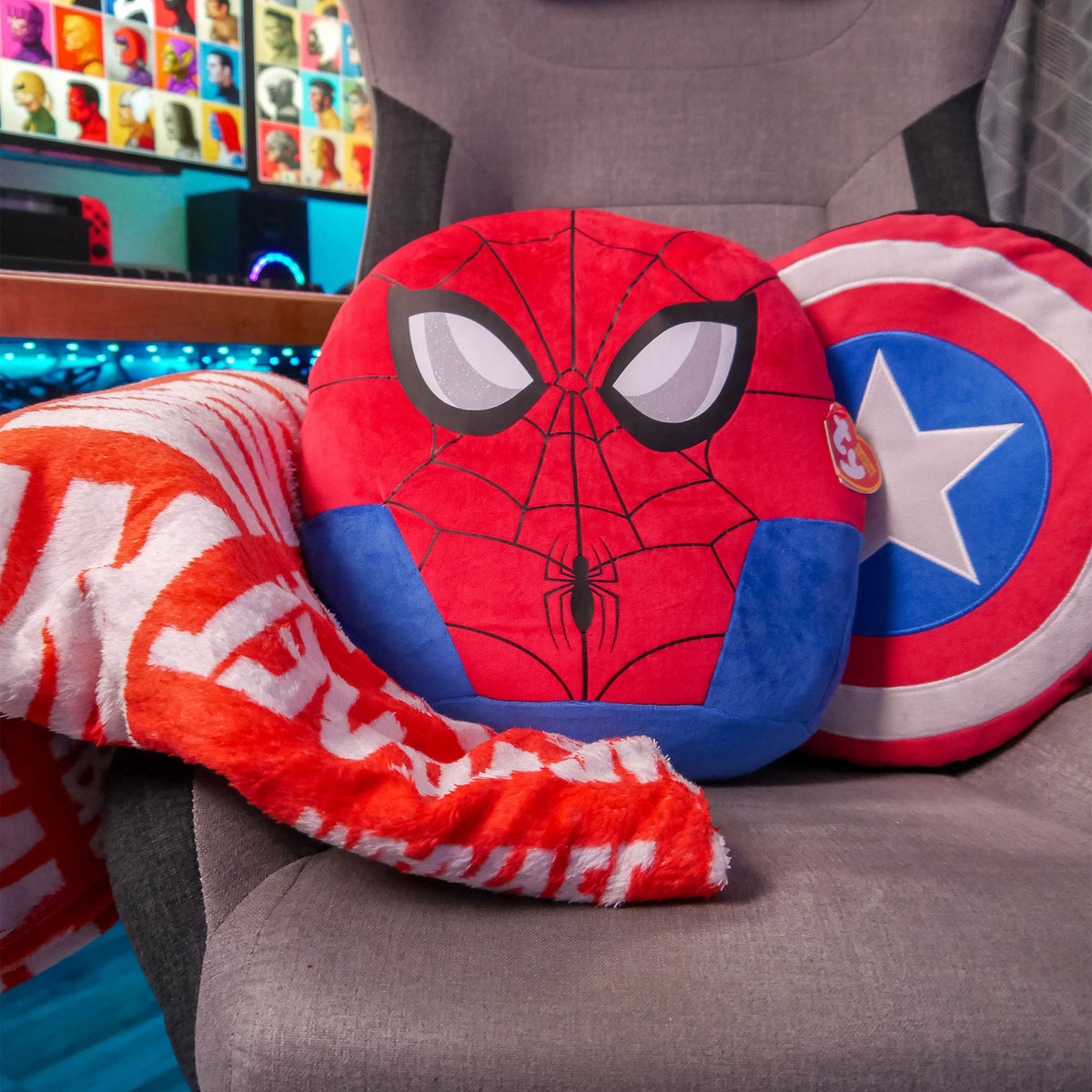 Immagine del prodotto Cuscino in peluche Spider-Man Squishy Beanies 35cm - Marvel