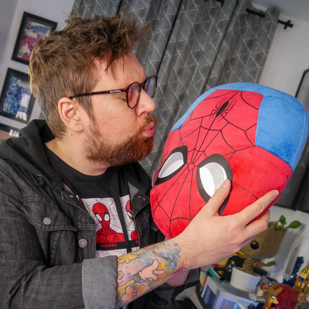 Immagine del prodotto Cuscino in peluche Spider-Man Squishy Beanies 35cm - Marvel