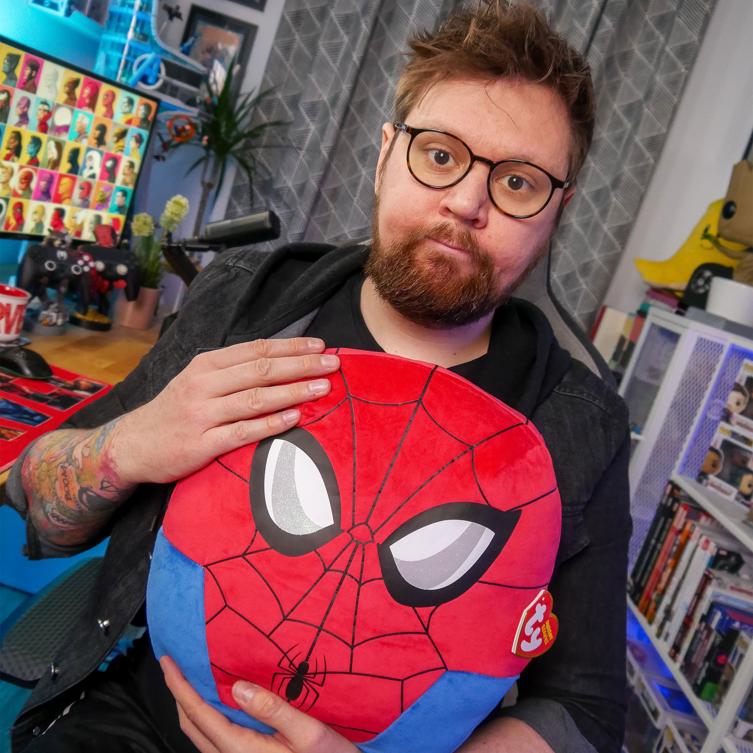 Immagine del prodotto Cuscino in peluche Spider-Man Squishy Beanies 35cm - Marvel