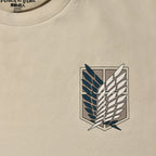 Immagine del prodotto Attack on Titan - T-shirt oversize beige di gruppo