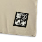 Immagine del prodotto Attack on Titan - T-shirt oversize beige di gruppo
