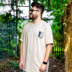 Immagine del prodotto Attack on Titan - T-shirt oversize beige di gruppo