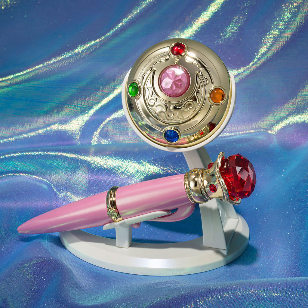 Immagine del prodotto Sailor Moon - Spilla di trasformazione & Penna di trasformazione con effetti di luce e suono
