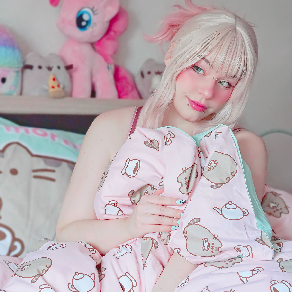 Immagine del prodotto Pusheen - Biancheria da letto reversibile con effetto Glow in the Dark