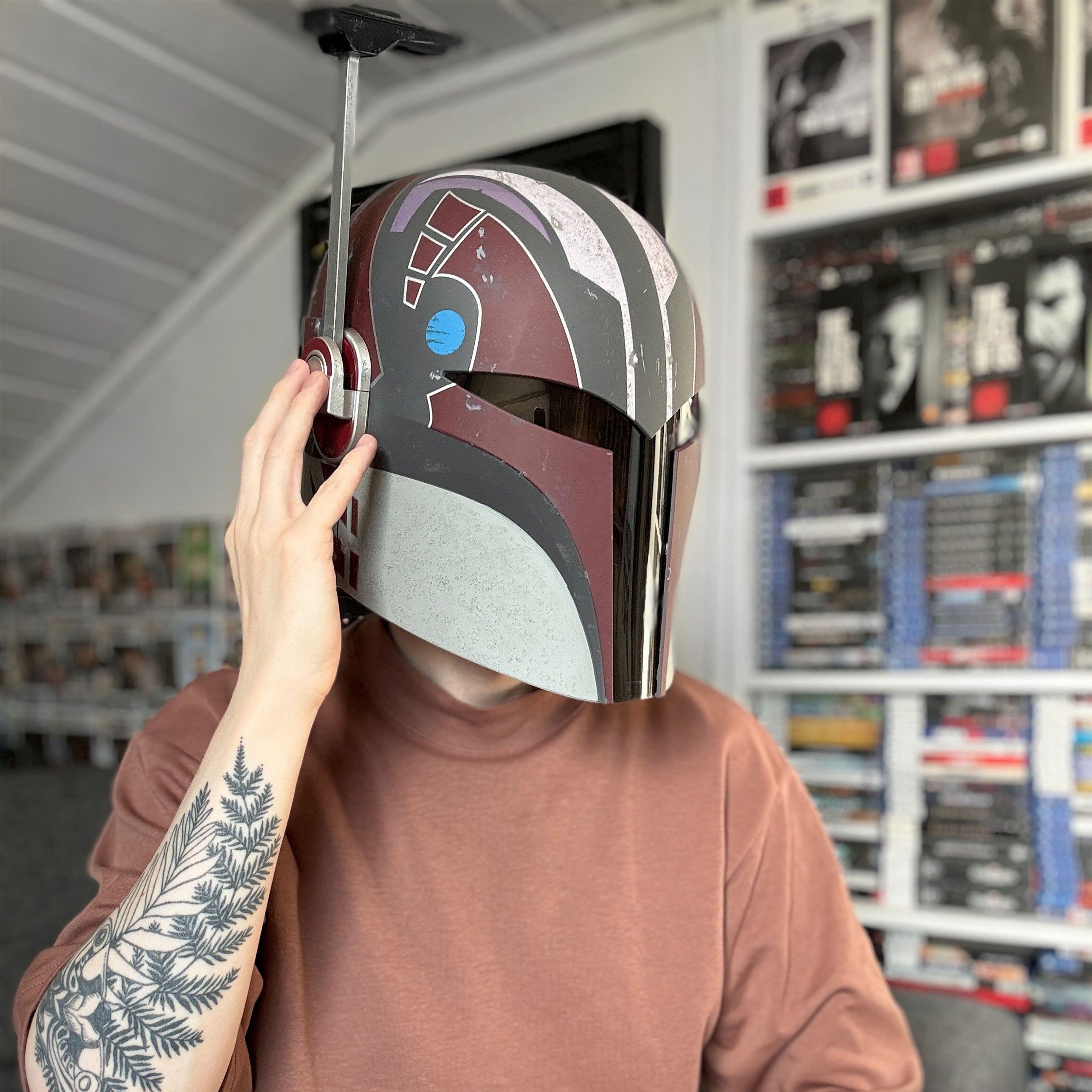 Immagine del prodotto Star Wars Ahsoka - Replica del casco della serie nera di Sabine Wren