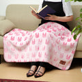 Immagine del prodotto Kiki - Consegne a domicilio - Coperta soffice silhouette Jiji con interno teddy