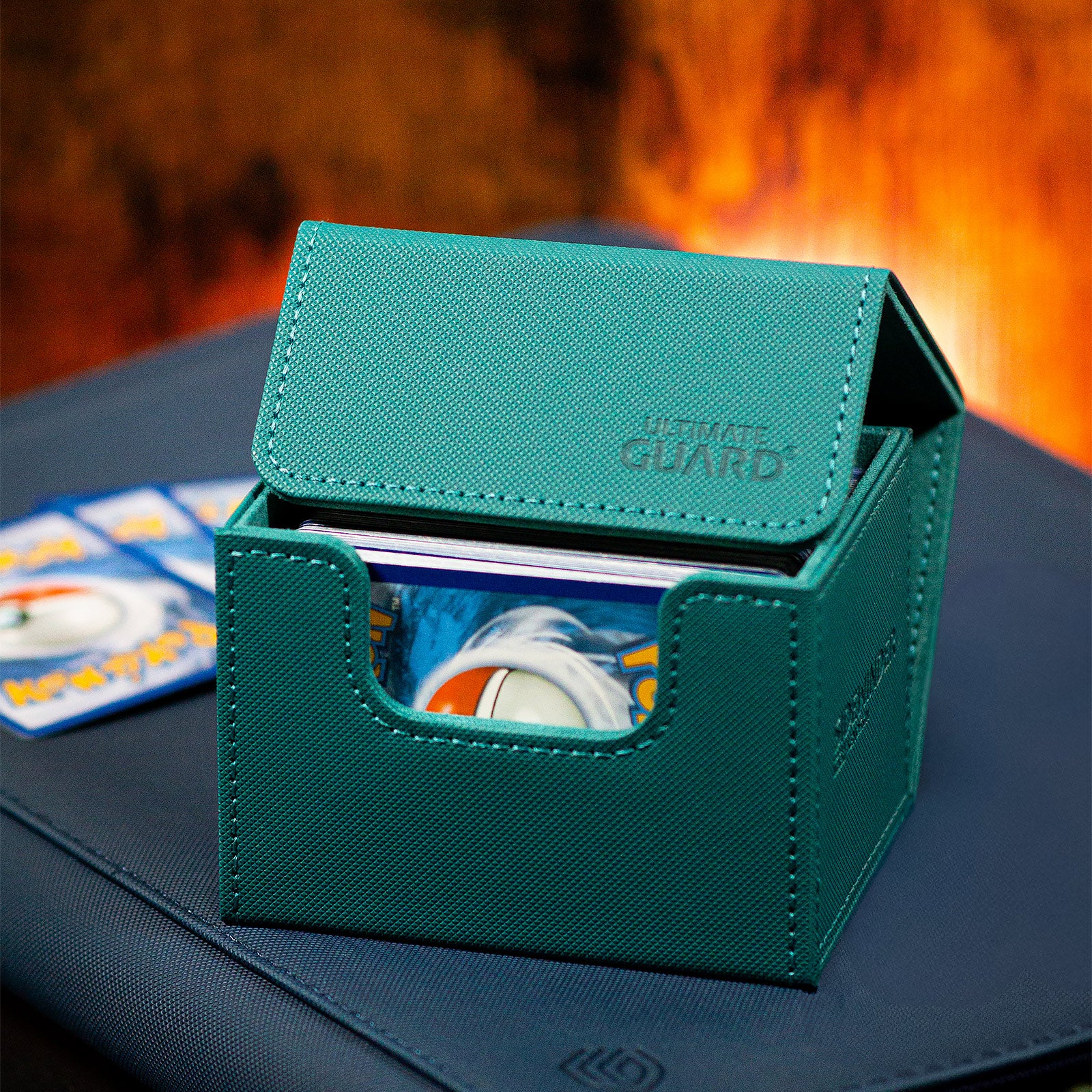 Immagine del prodotto Scatola per carte collezionabili Ultimate Guard blu per 100 carte