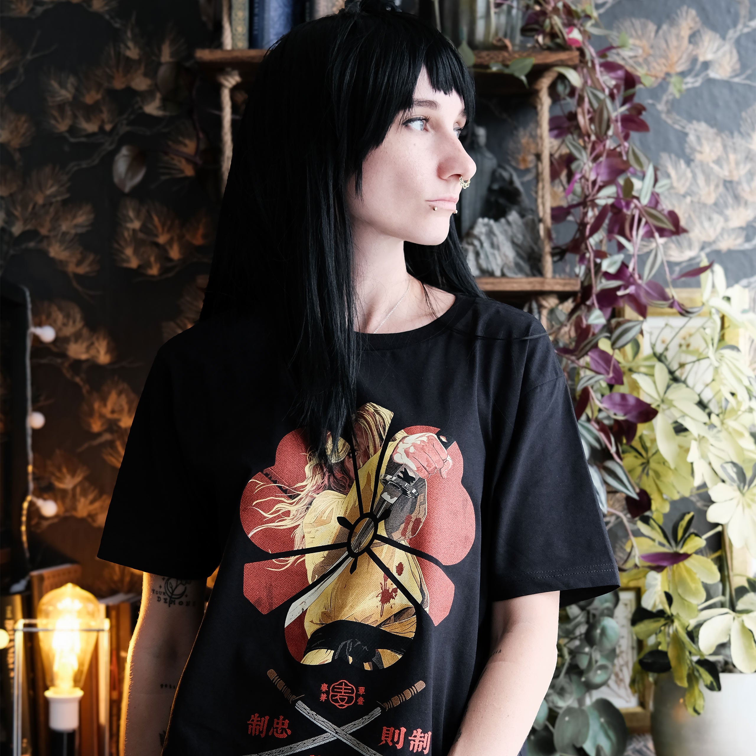 Immagine del prodotto T-shirt da Assassina Femminile per fan di Kill Bill nera