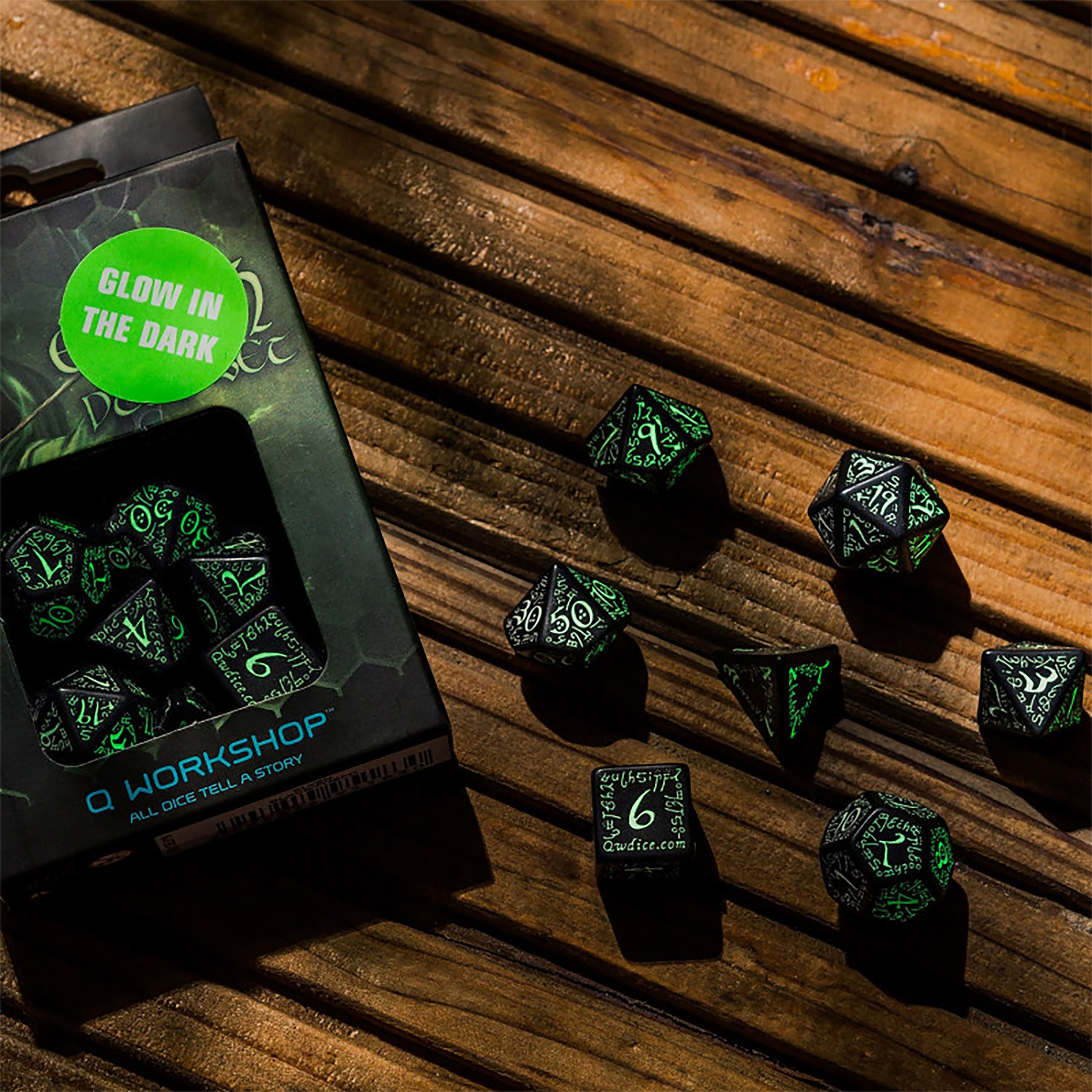Immagine del prodotto Set di Dadi Elfici RPG 7 pezzi Edizione Glow in The Dark