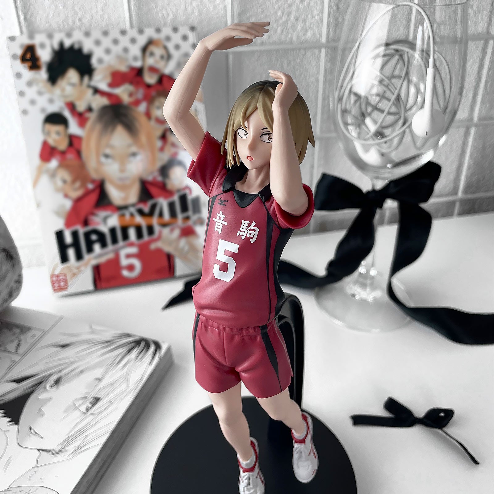 Immagine del prodotto Haikyu!! - Figura in posa di Kenma Kozume