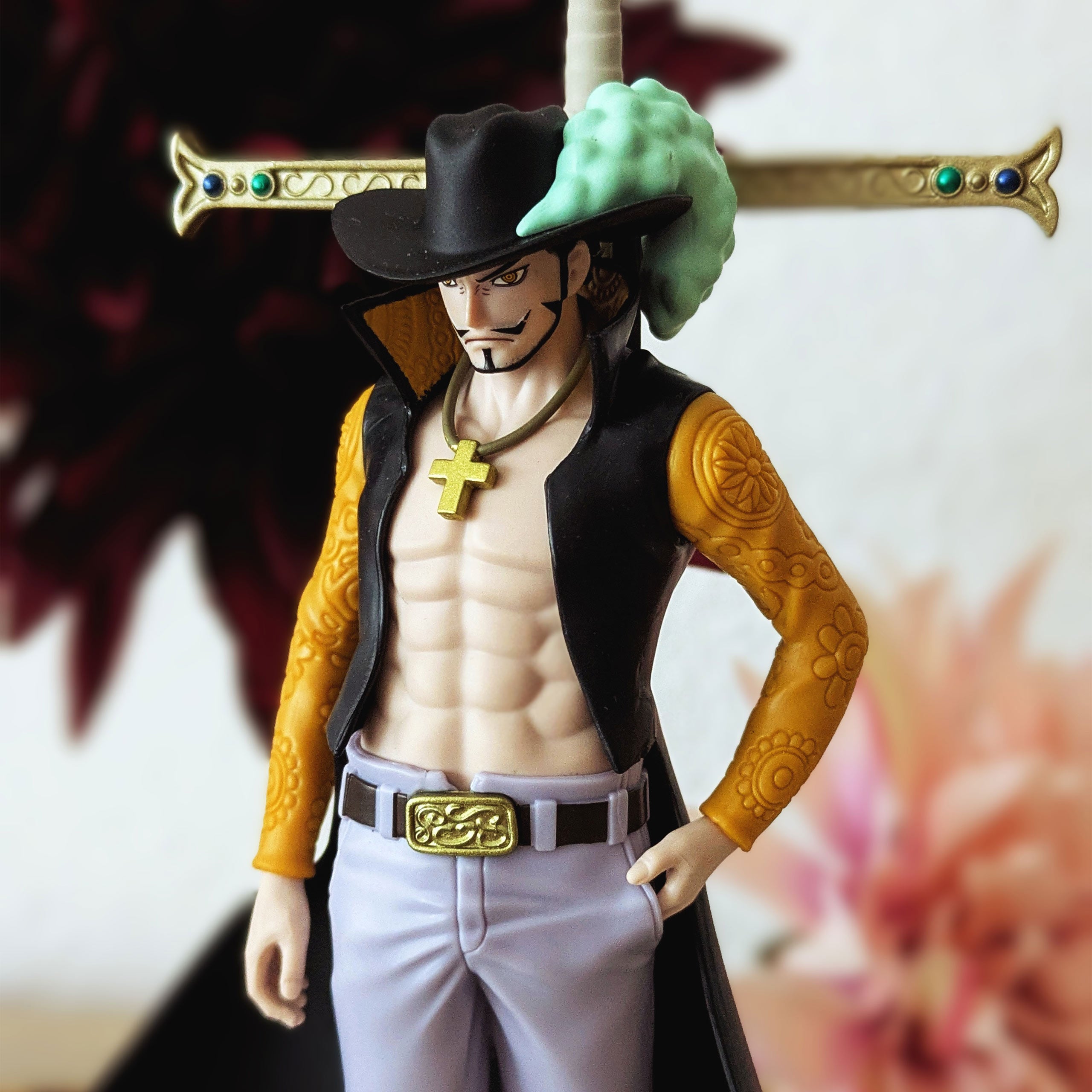 Product image One Piece - Dracule Mihawk The Shukko Figure
