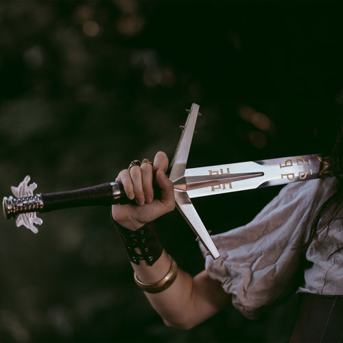 Immagine del prodotto Replica della spada d'argento di Geralt di Rivia con fodero per i fan di Witcher