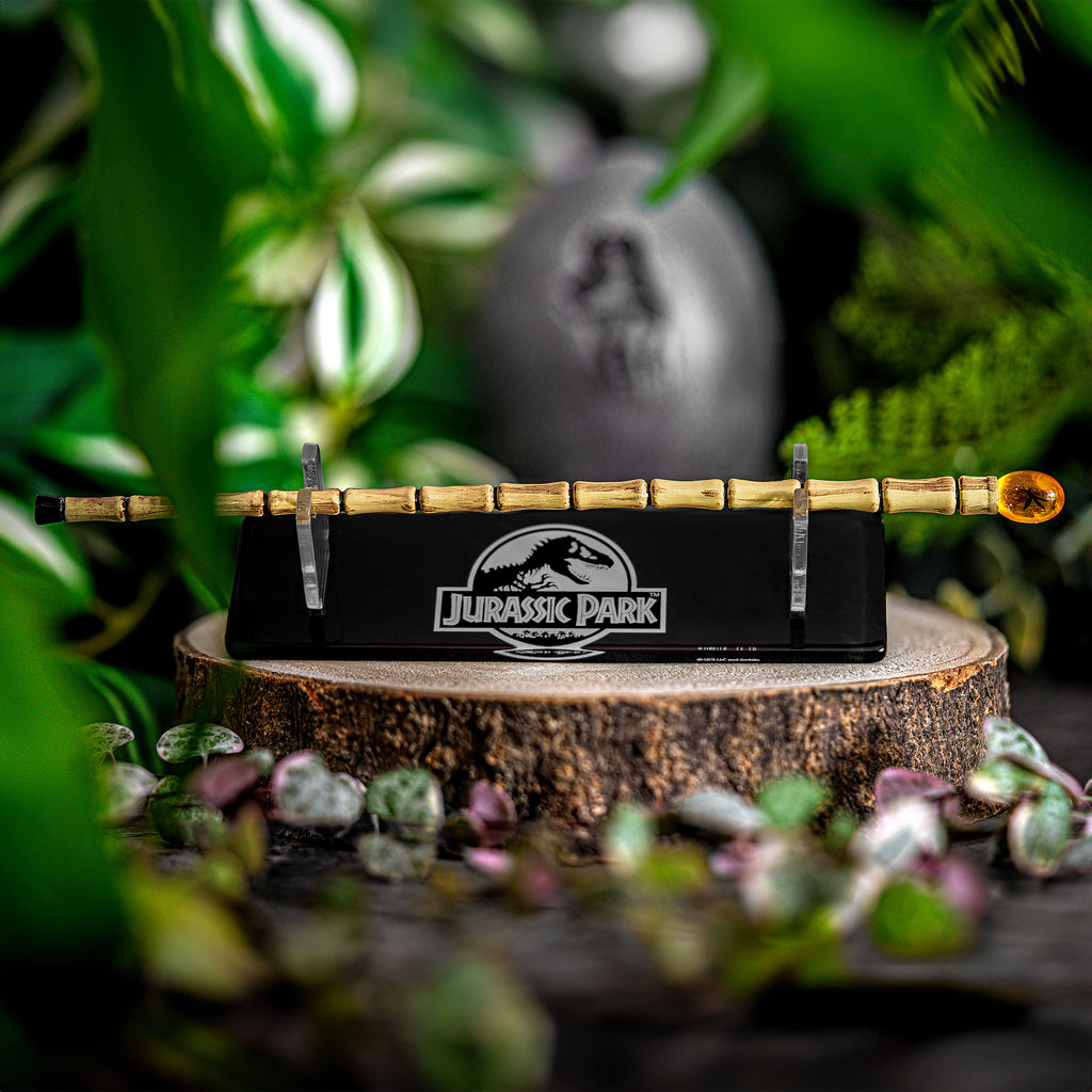 Immagine del prodotto Jurassic Park - Repliche limitate dell'uovo di dinosauro e del bastone di John Hammond