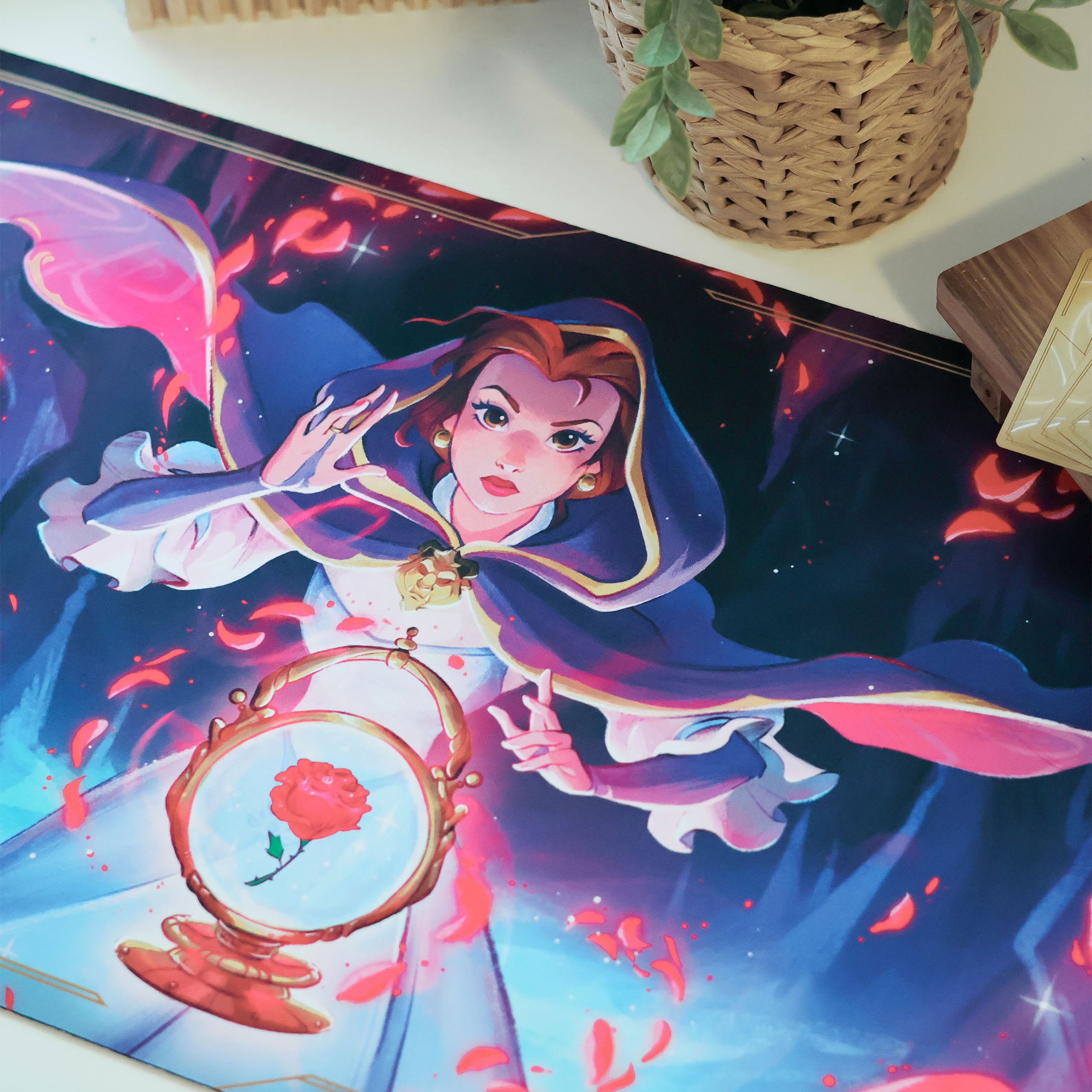 Immagine del prodotto Tappetino da gioco Disney Lorcana Belle - Skyglow Trading Card Game