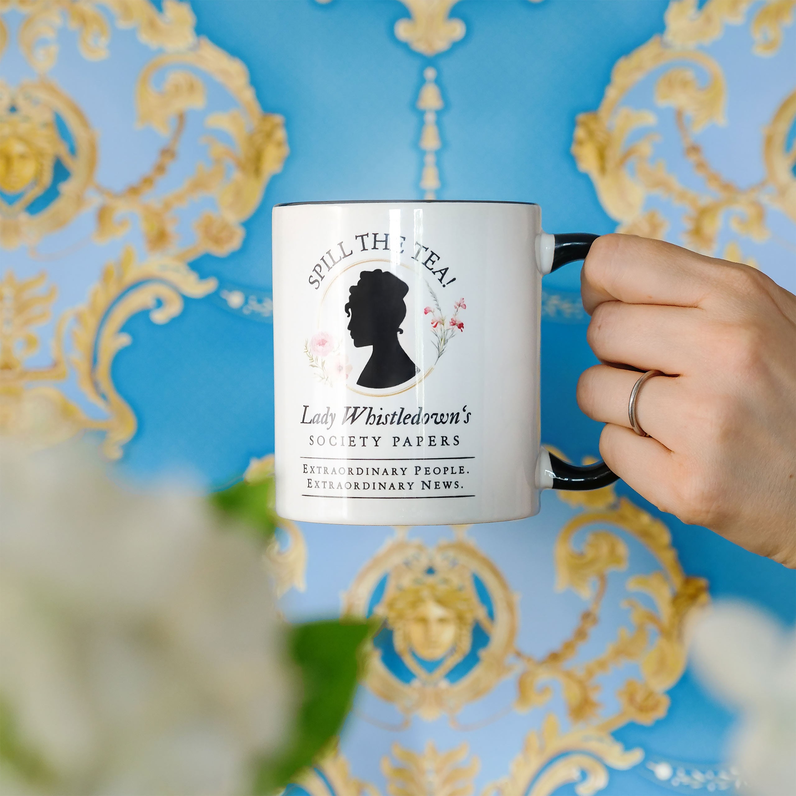Immagine del prodotto Spill the Tea! Tazza Society Papers per i fan di Bridgerton