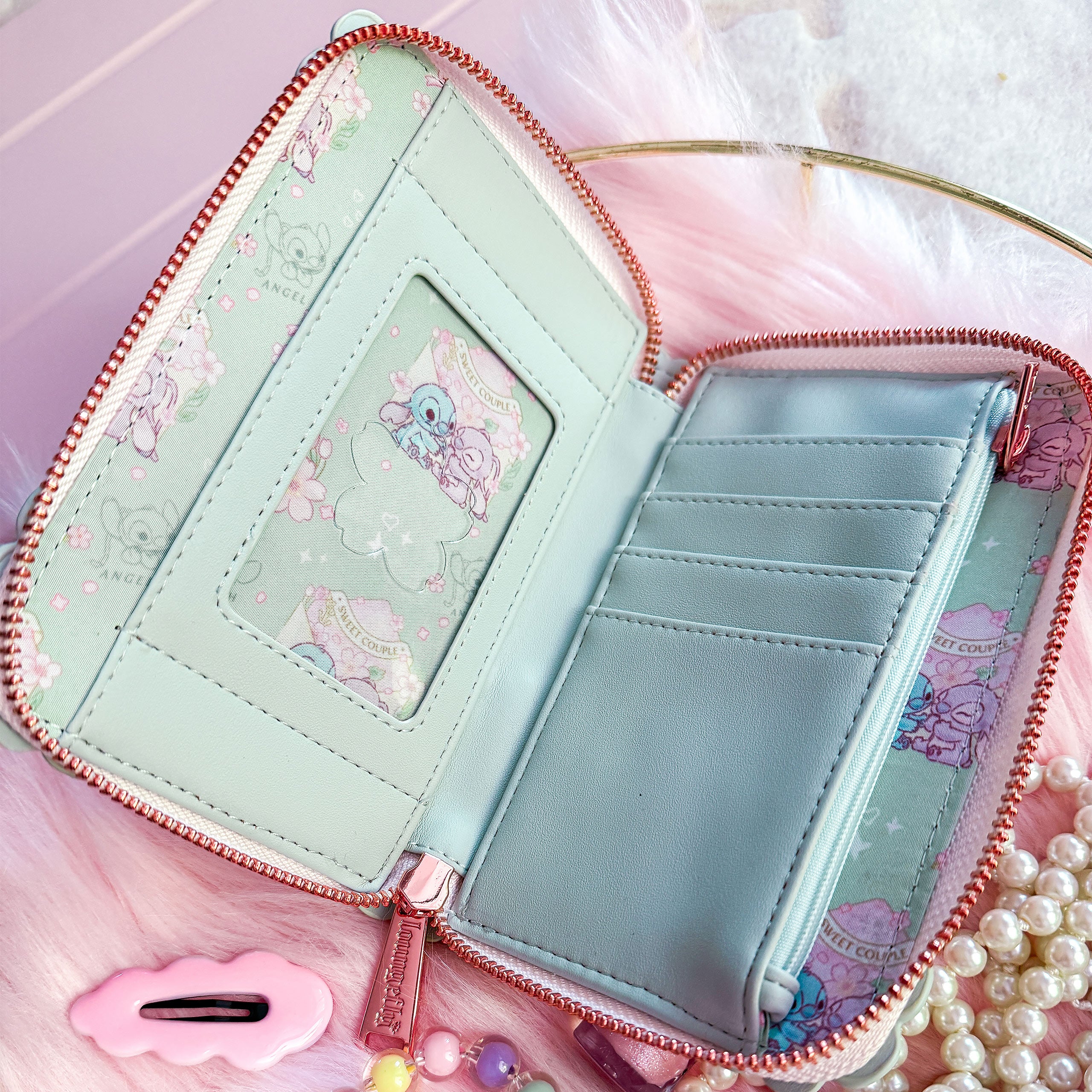 Immagine del prodotto Lilo & Stitch - Portafoglio Angel e Stitch Fiori di Ciliegio