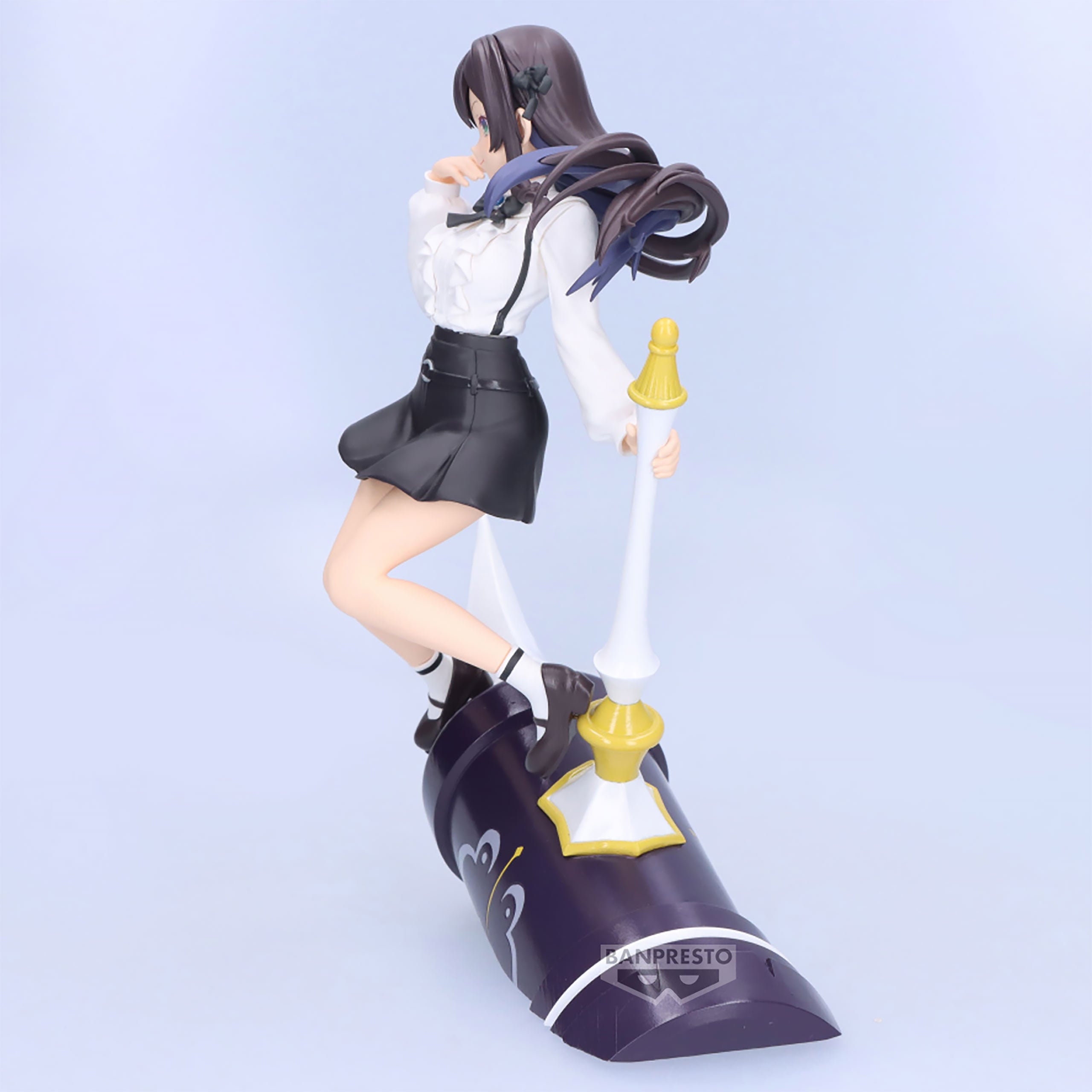 Immagine del prodotto Posso essere una receptionist di gilda, ma sconfiggerò qualsiasi boss per uscire in tempo - Figura di Alina Clover