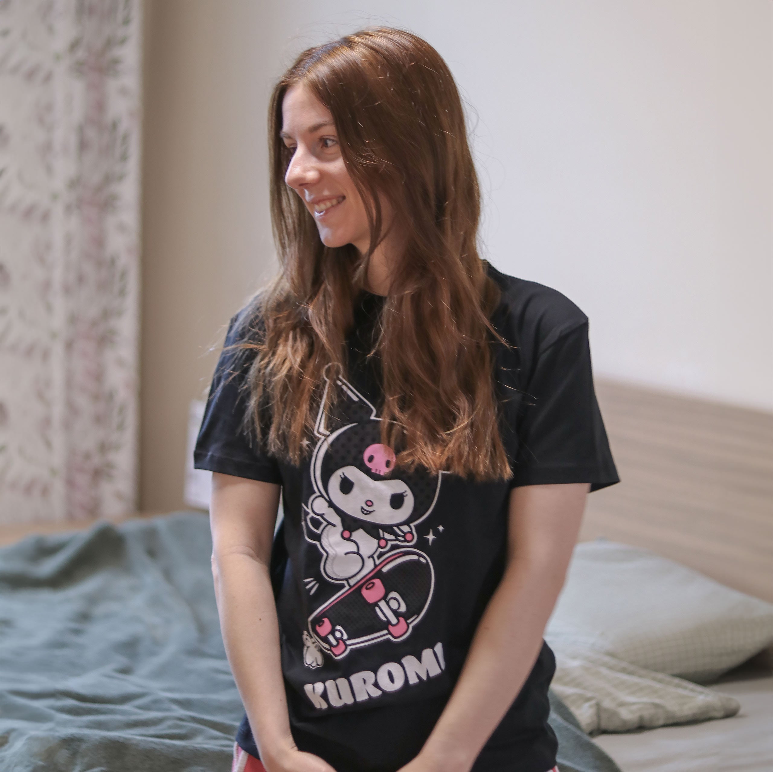 Immagine del prodotto Sanrio - T-shirt Kuromi Hello Kitty and Friends