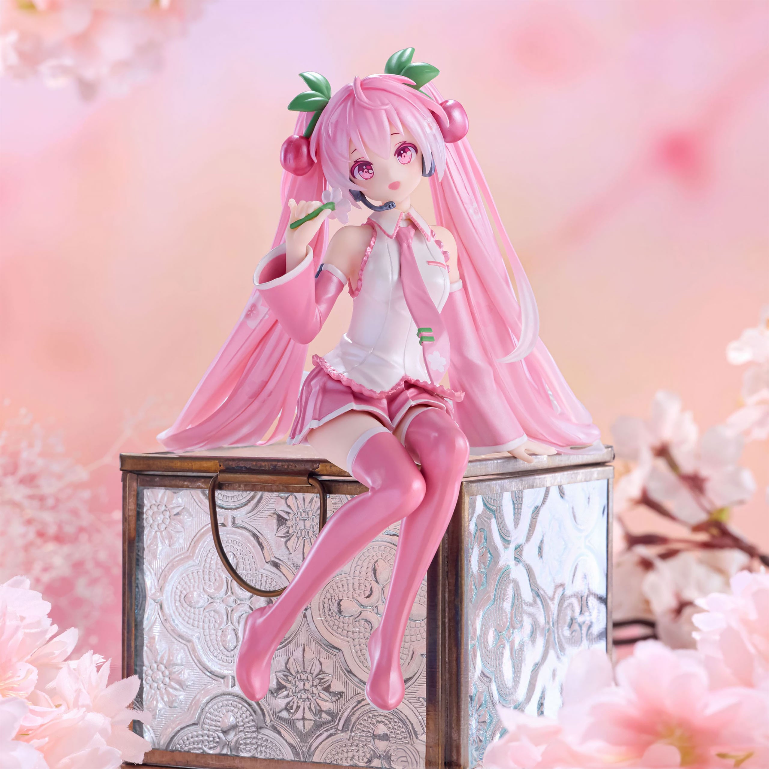 Immagine del prodotto Hatsune Miku - Figura Sakura Miku Noodle Stopper Versione Pearl Color