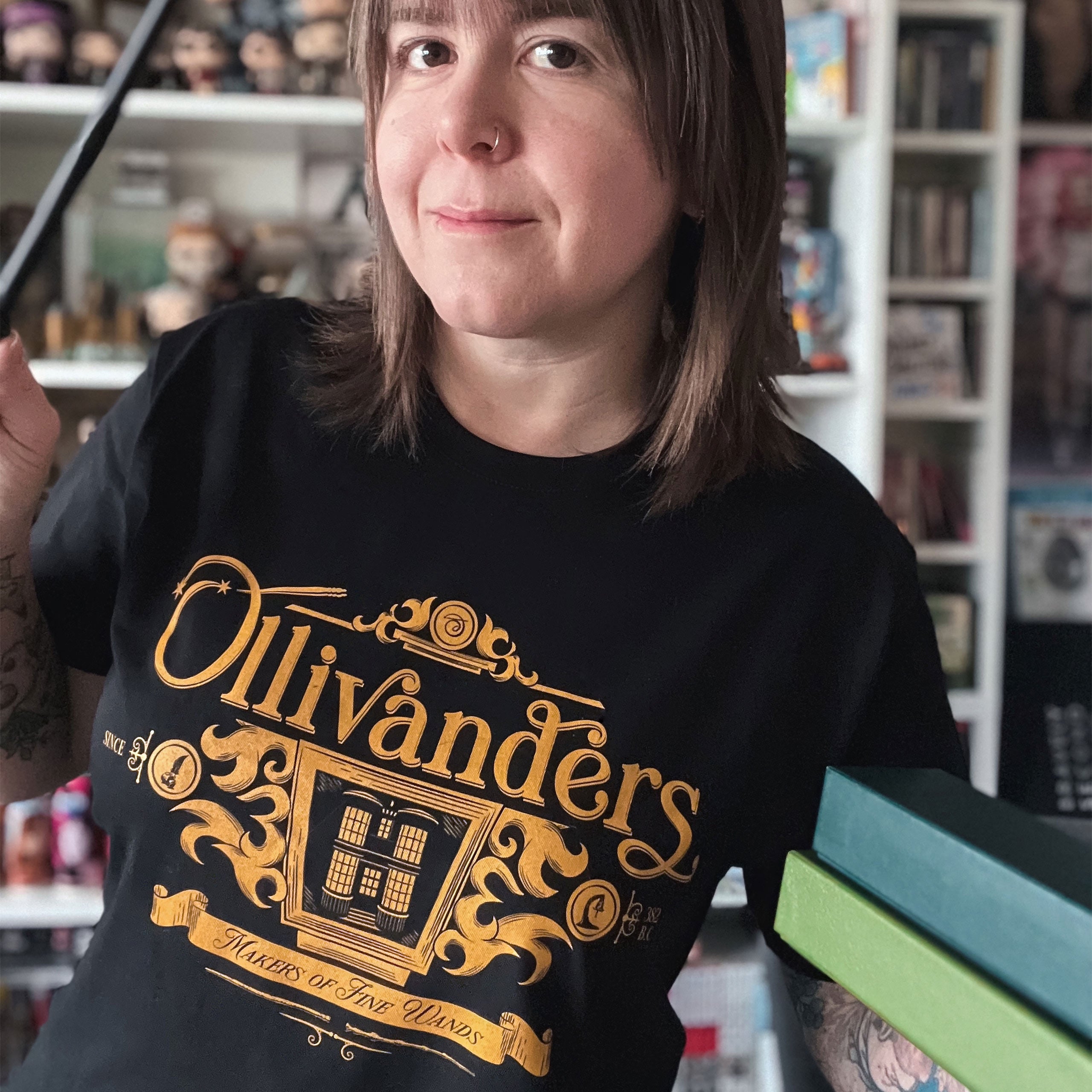 Immagine del prodotto T-shirt Ollivanders nera - Harry Potter
