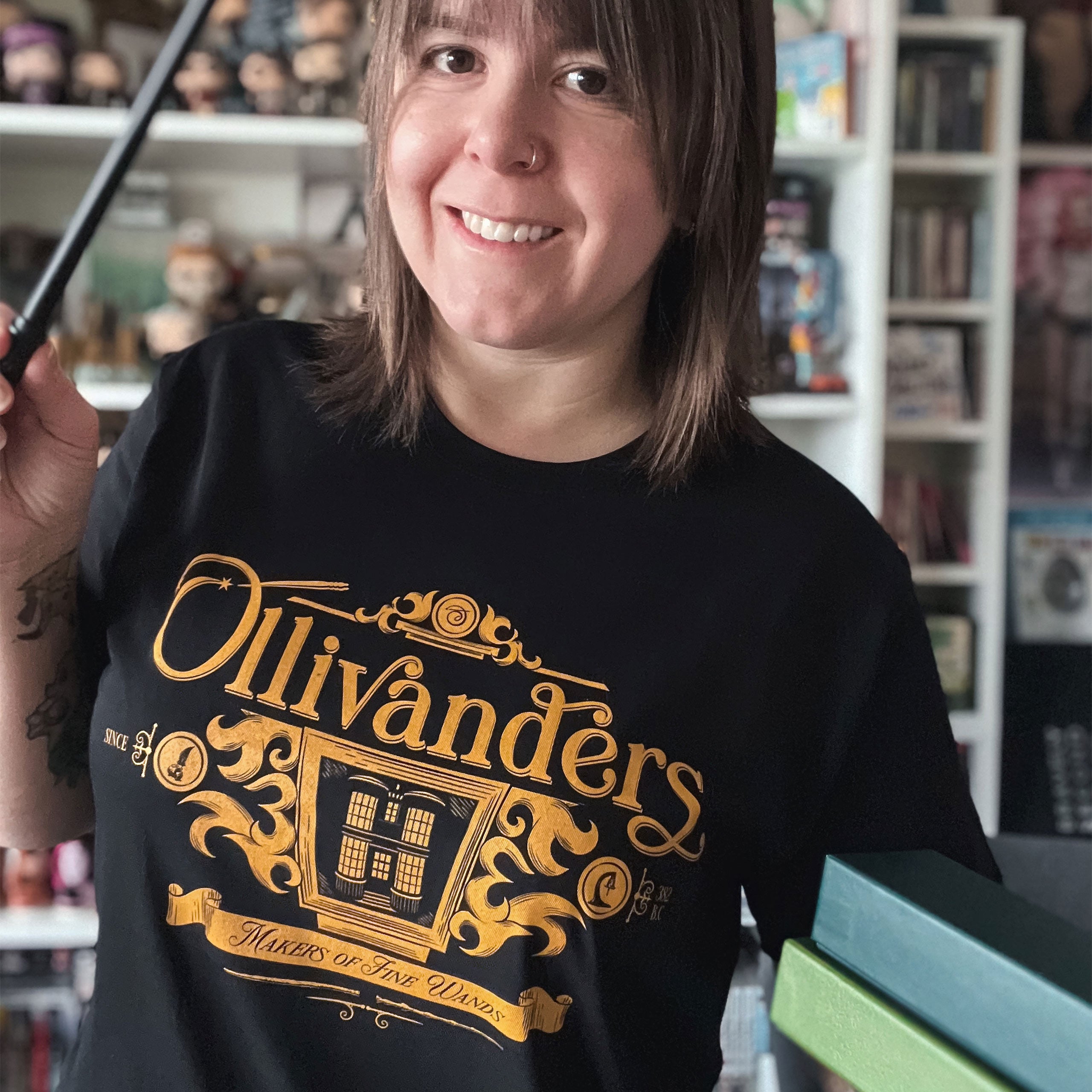 Immagine del prodotto T-shirt Ollivanders nera - Harry Potter