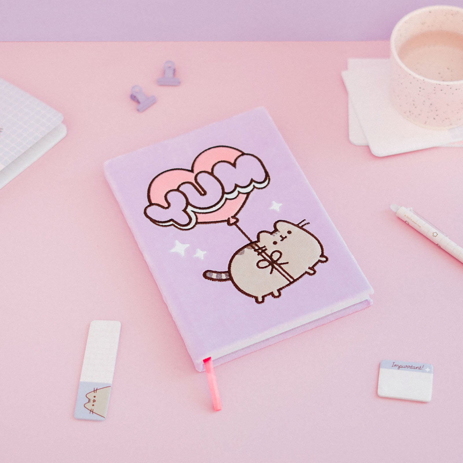 Immagine del prodotto Pusheen - Taccuino in Peluche Moments