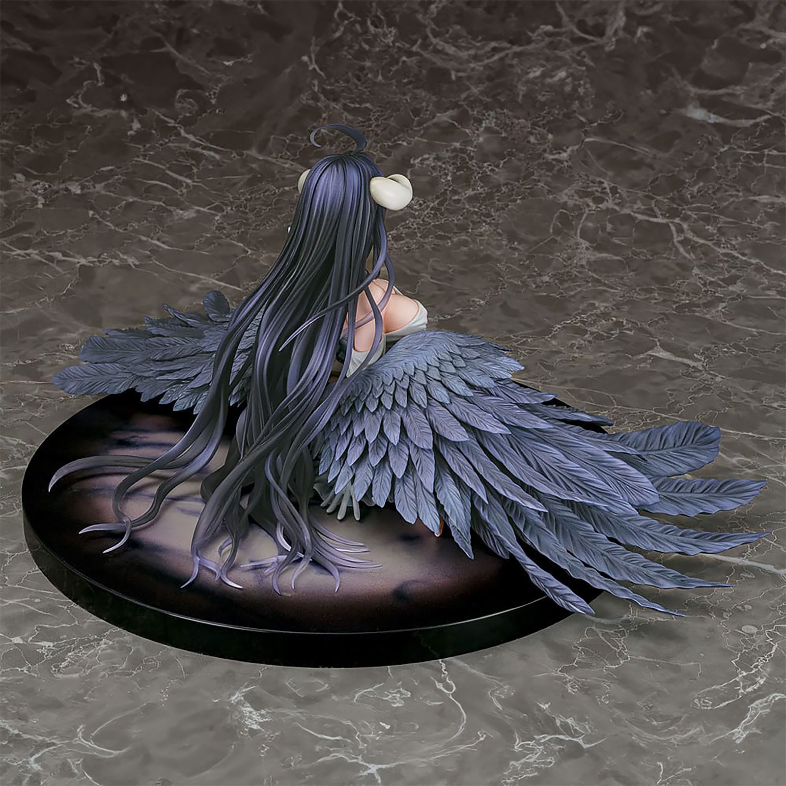 Product image Overlord - Albedo 1:7 Statue