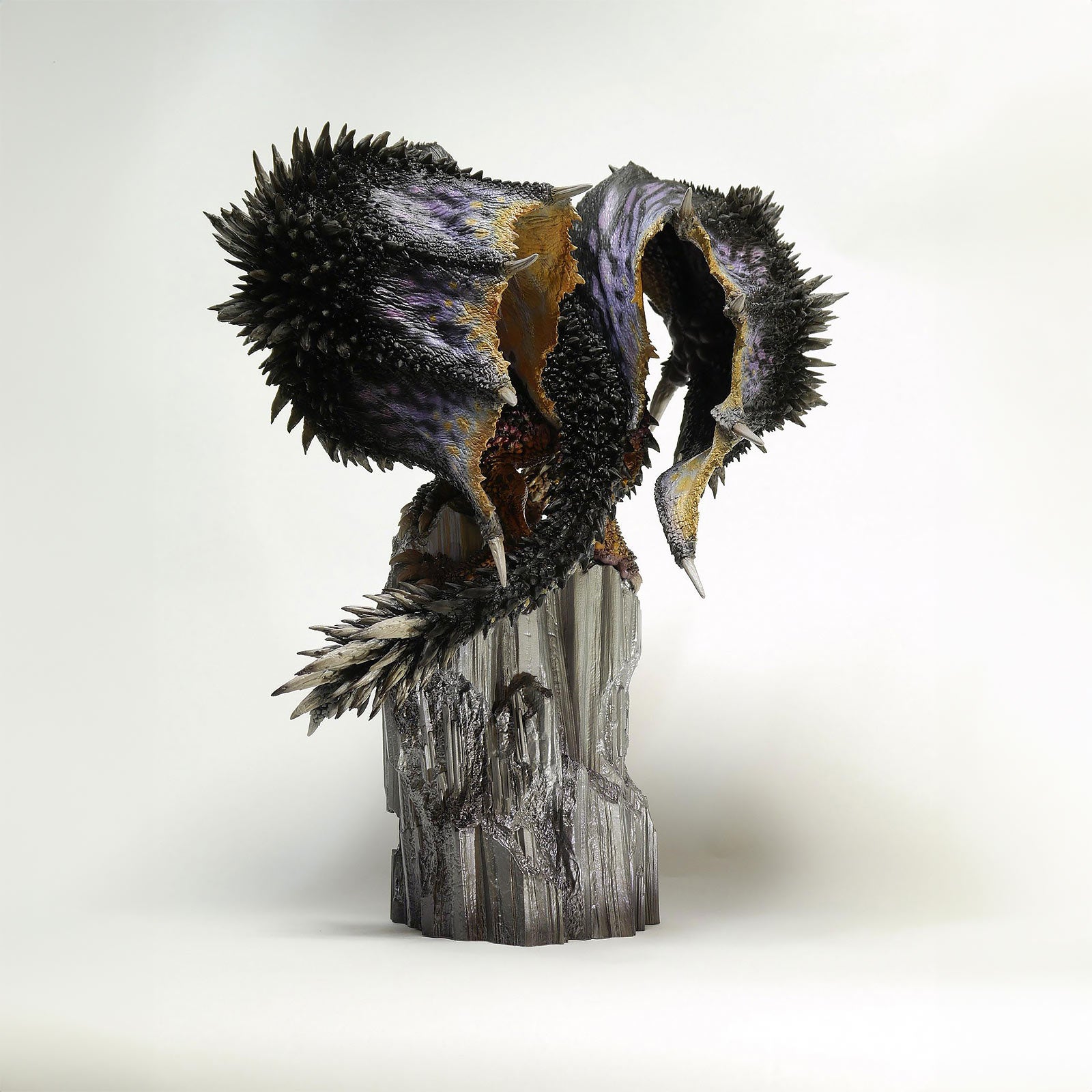 Immagine del prodotto Monster Hunter - Statua Nergigante Creators Model Versione Resell