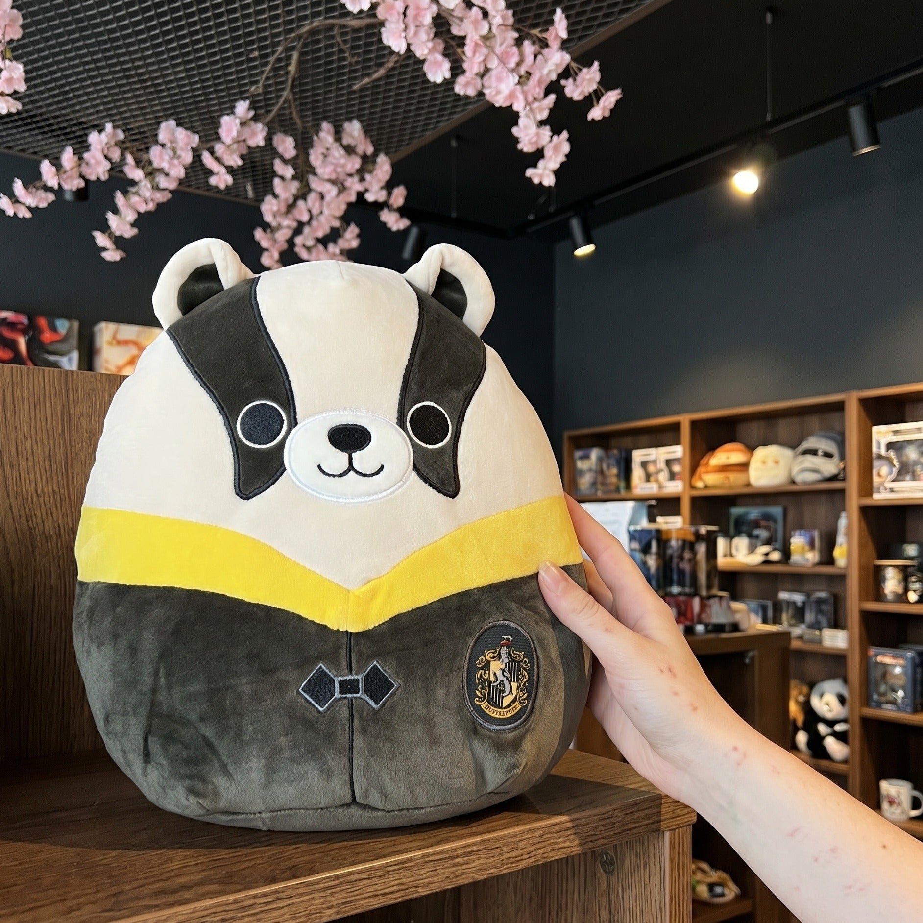 Immagine del prodotto Harry Potter - Tasso Tassorosso in Roba Figura di Peluche Squishmallows