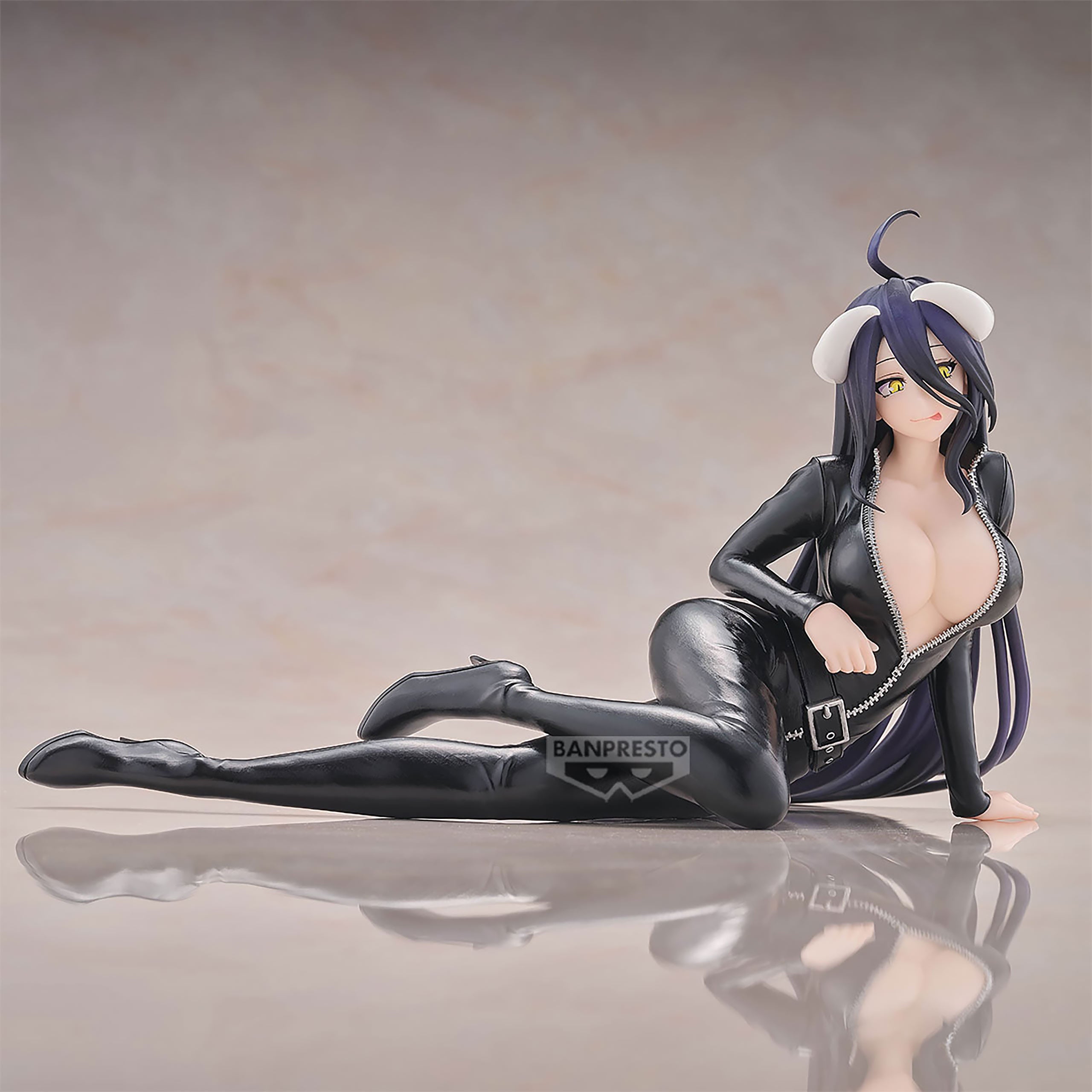 Product image Overlord - Albedo Relax Time Figure
