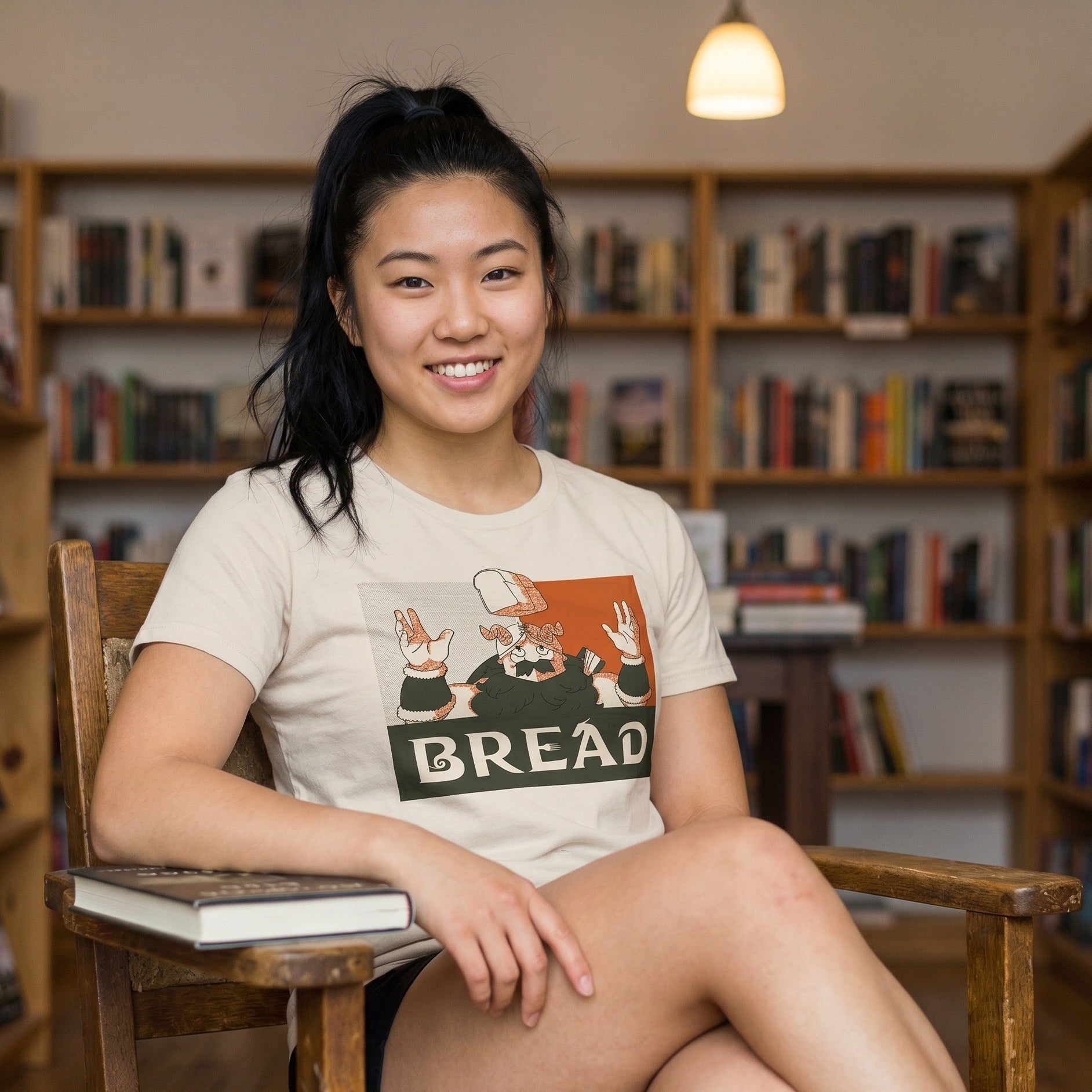 Immagine del prodotto T-shirt Bread per i fan di Delicious in Dungeon